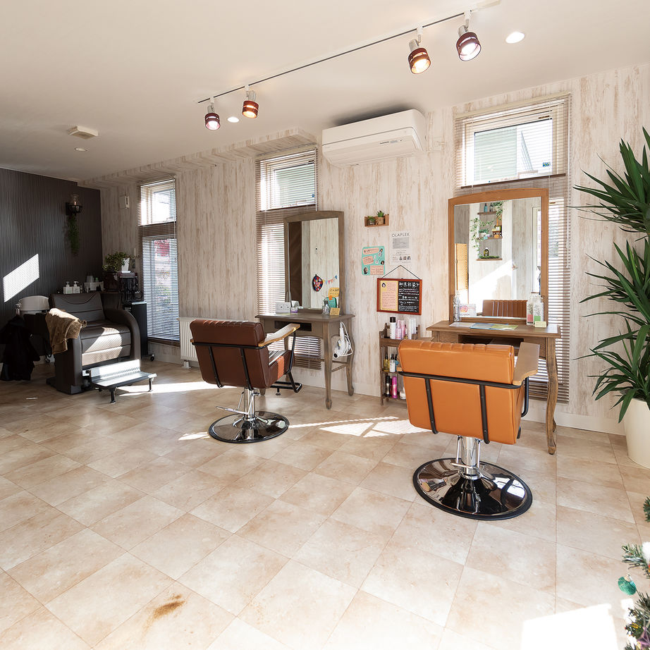 専門職組合 <札幌市/3LDK＋店舗/4人家族/3階建/収納充実>仕事とプライベートと切り替えられる理想の暮らしができる家の建築実例画像4