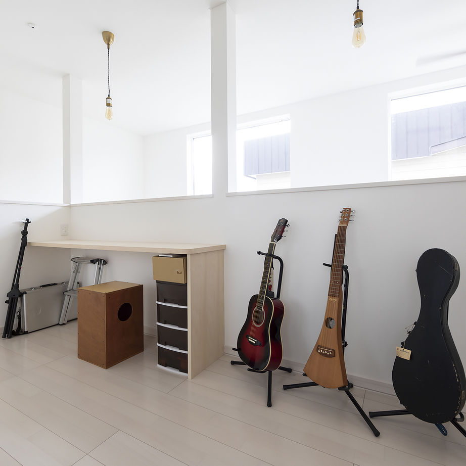 専門職組合 <4人家族/吹抜け/ホール/3LDK間取図/収納充実>アウトドア派の家族の絆を育む、遊ぶ、寛ぐ、楽しい家の建築実例画像6