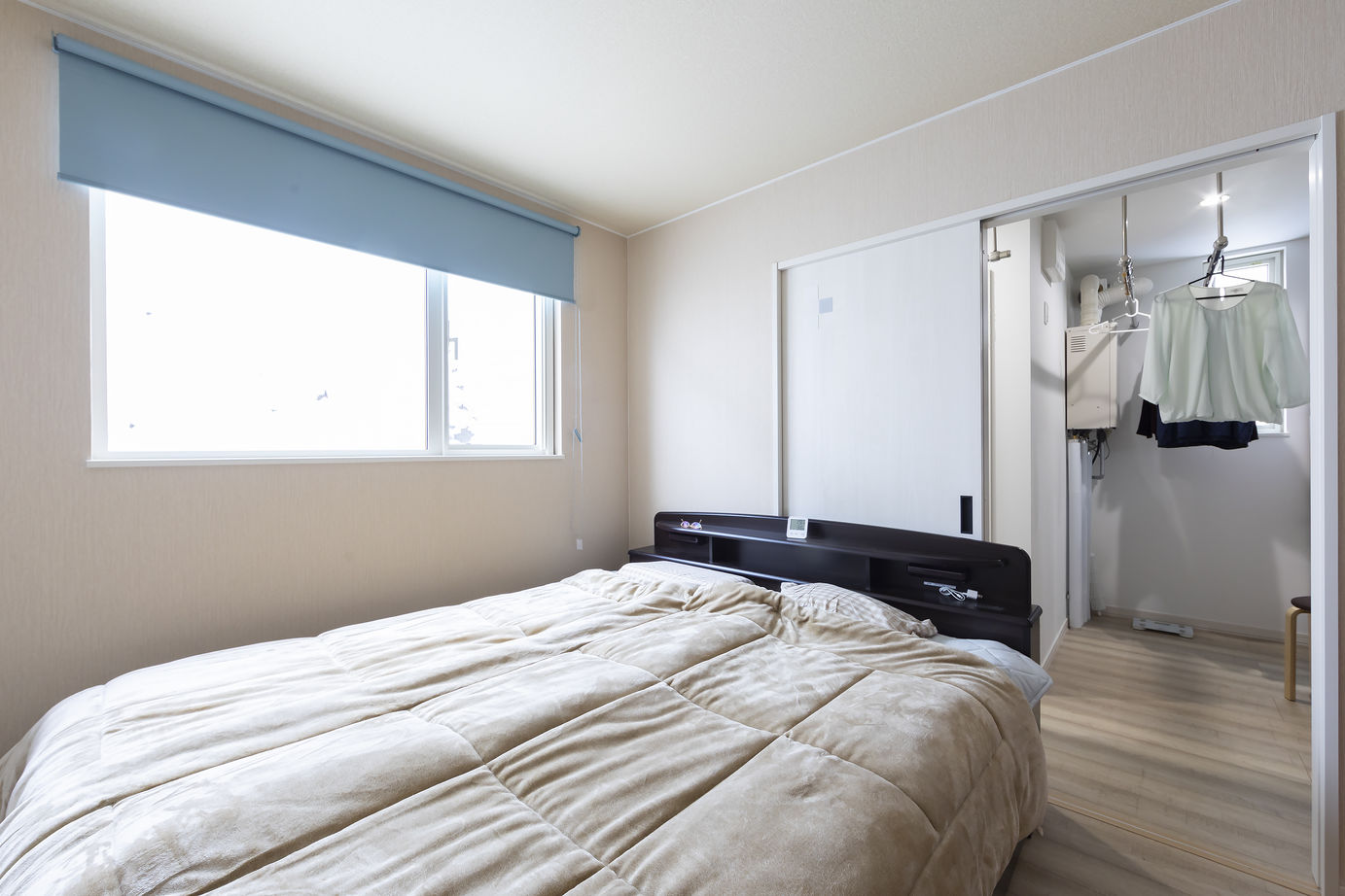 専門職組合 < 3LDK間取図/収納充実/30坪/吹抜>高台からの風景を取り込み、居心地の良さを追求した家 の建築実例画像9