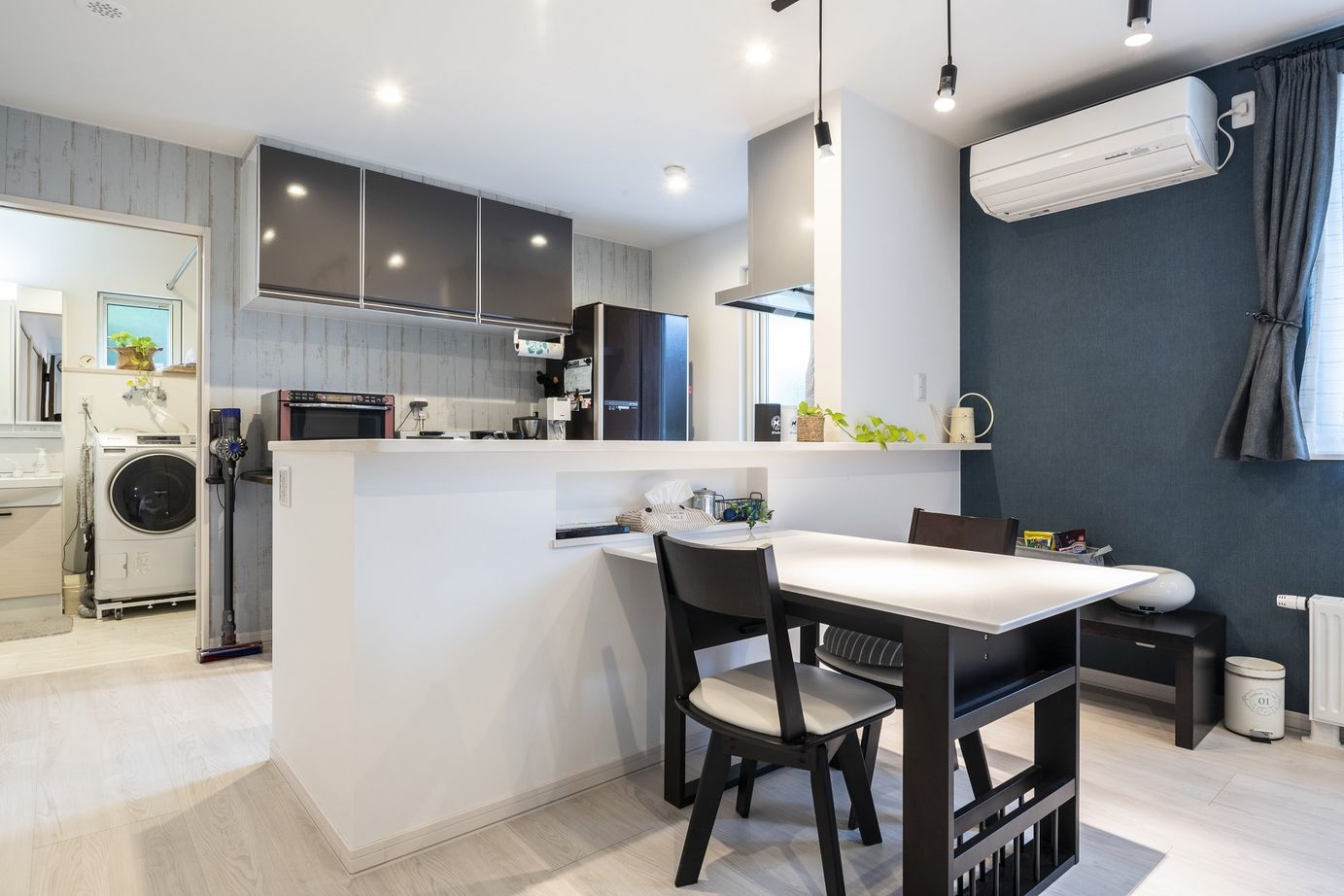 専門職組合 <登別市/2LDK/収納充実>回遊動線で家事も楽々、収納豊富でゆったり暮らせる憧れの平屋の建築実例画像3