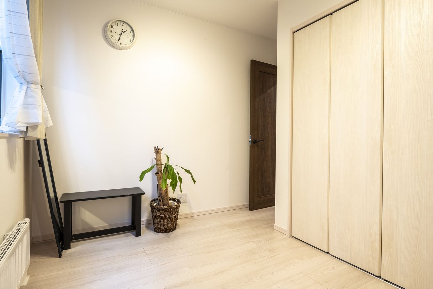 専門職組合 <登別市/2LDK/収納充実>回遊動線で家事も楽々、収納豊富でゆったり暮らせる憧れの平屋の建築実例画像7