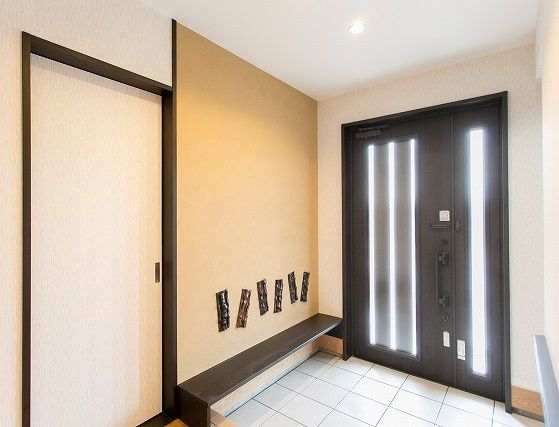 マルニホーム 【41.5坪/2000～2499万円】体に優しい自然素材と空間を生かした高い天井が魅力の和モダン＆平屋住宅の建築実例画像10