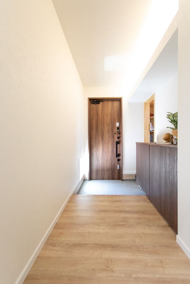 マルニホーム 【31.3坪/2,300～2,399万円】キッチンを中心に家族が集うコの字型平屋建ての建築実例画像8