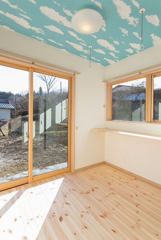 マルニホーム 【31.9坪/1,898万円】和モダンの勾配天井の畳リビングでゆったりとくつろぐ平屋建ての家の建築実例画像7