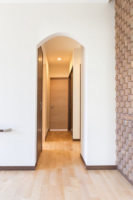 マルニホーム 【31.9坪/1,898万円】和モダンの勾配天井の畳リビングでゆったりとくつろぐ平屋建ての家の建築実例画像9