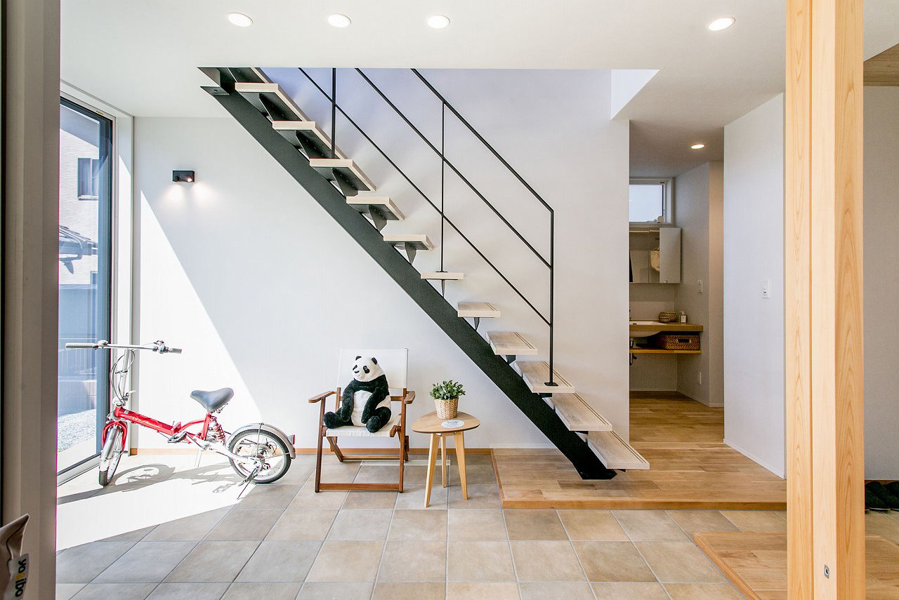 マルニホーム 【34.9坪/2,350万円】「通り土間」で家族をつなぐ家の建築実例画像4