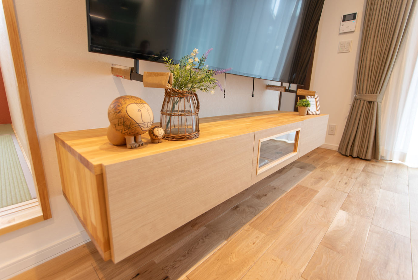 マルニホーム 【36坪/2,900～2,999万円】オーダーキッチンと素材を感じる家の建築実例画像4