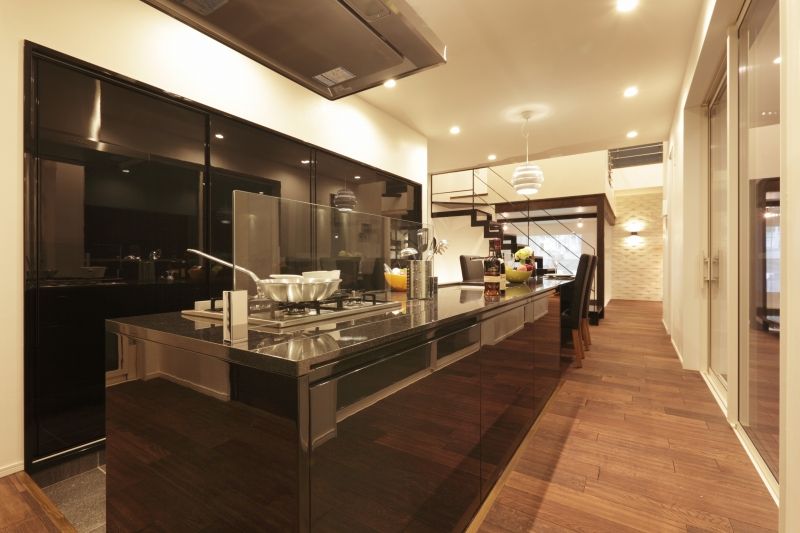 nattoku住宅 【事務所併用|吹き抜け|中庭】パティオから広がる非日常、美しく贅沢な邸宅の建築実例画像6