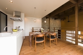 nattoku住宅 【30坪台】平屋で実現するスローライフ。無垢材、漆喰など自然素材をふんだんに使用した体に優しい住まいの建築実例画像2