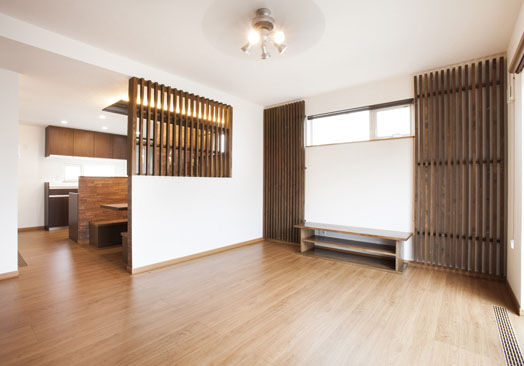 ＩＤ アーキテクチャル アトリエ 【4LDK間取図/ドッグラン/小上がり/太陽光パネル/造作ダイニング】デザイン・性能・コスト…妥協ない仕上りの建築実例画像4