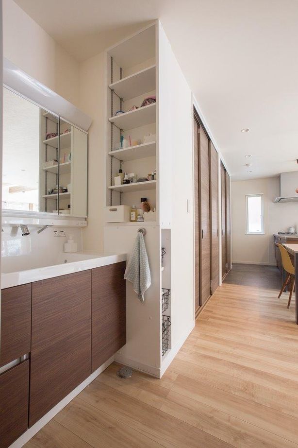 ＩＤ アーキテクチャル アトリエ 【4LDK間取図/吹抜/ガレージ/カウンター】真っ白なガルバリウム外壁が印象的な遊び心あふれる提案に大満足の建築実例画像16