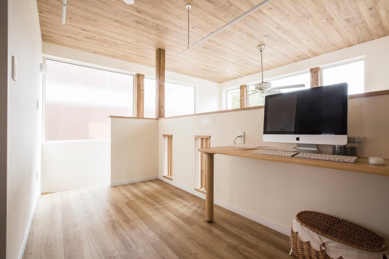 ＩＤ アーキテクチャル アトリエ 【4LDK間取図/吹抜/ガレージ/カウンター】真っ白なガルバリウム外壁が印象的な遊び心あふれる提案に大満足の建築実例画像17