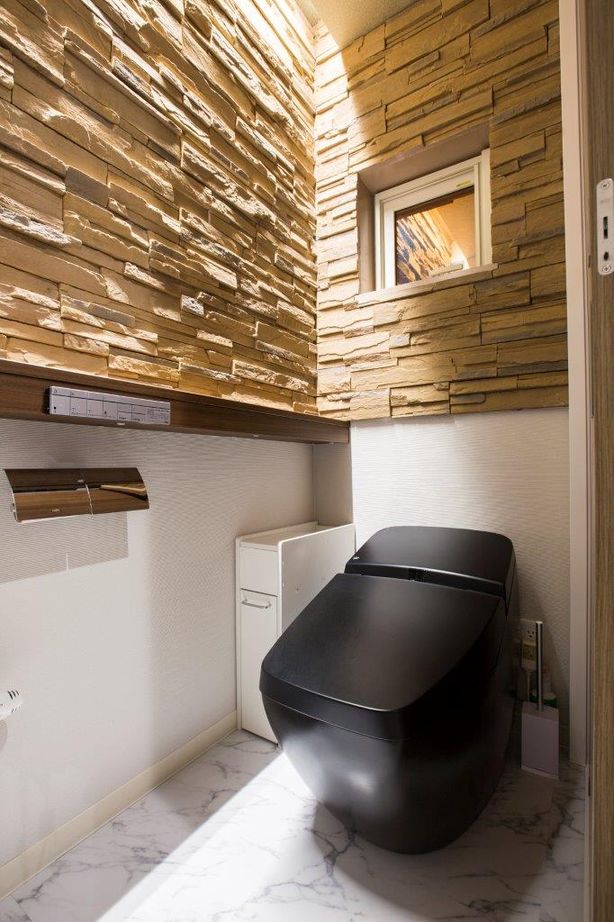 ＩＤ アーキテクチャル アトリエ 【札幌市/ビルドインガレージ/小上がり/中庭/吹抜/収納充実】リビングから愛車の眺めるガレージハウスの建築実例画像19