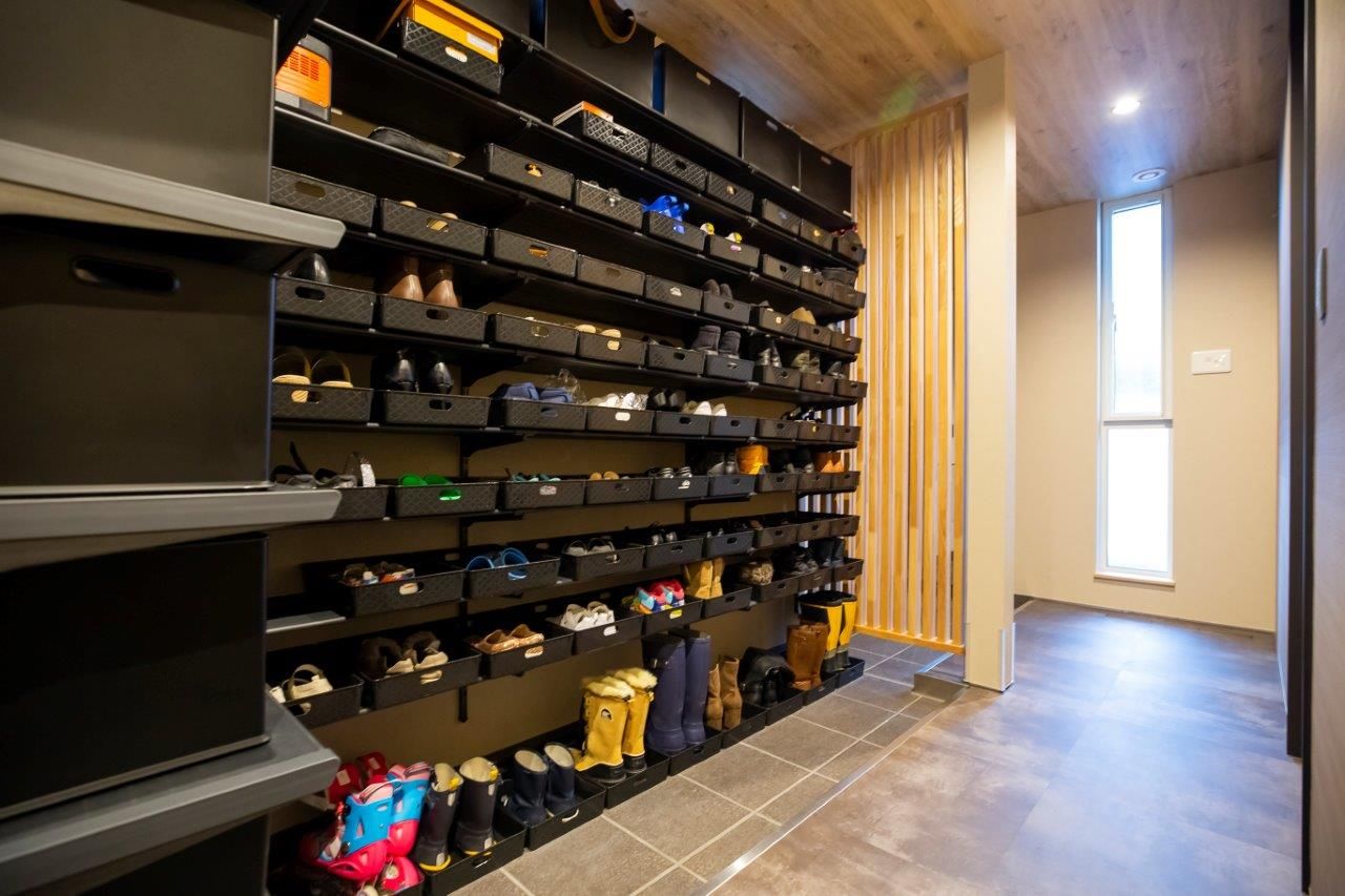 ＩＤ アーキテクチャル アトリエ 【札幌市/パティオ/4LDK間取図】中庭のメリット＋コの字型、工夫に満ちたプライベート空間の建築実例画像10