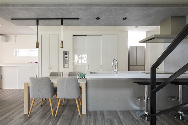 ＩＤ アーキテクチャル アトリエ 【3LDK間取図あり/書斎/ガルバリウム外壁】ホテルライクな空間に憧れて。生活感を感じさせない家づくりの建築実例画像4