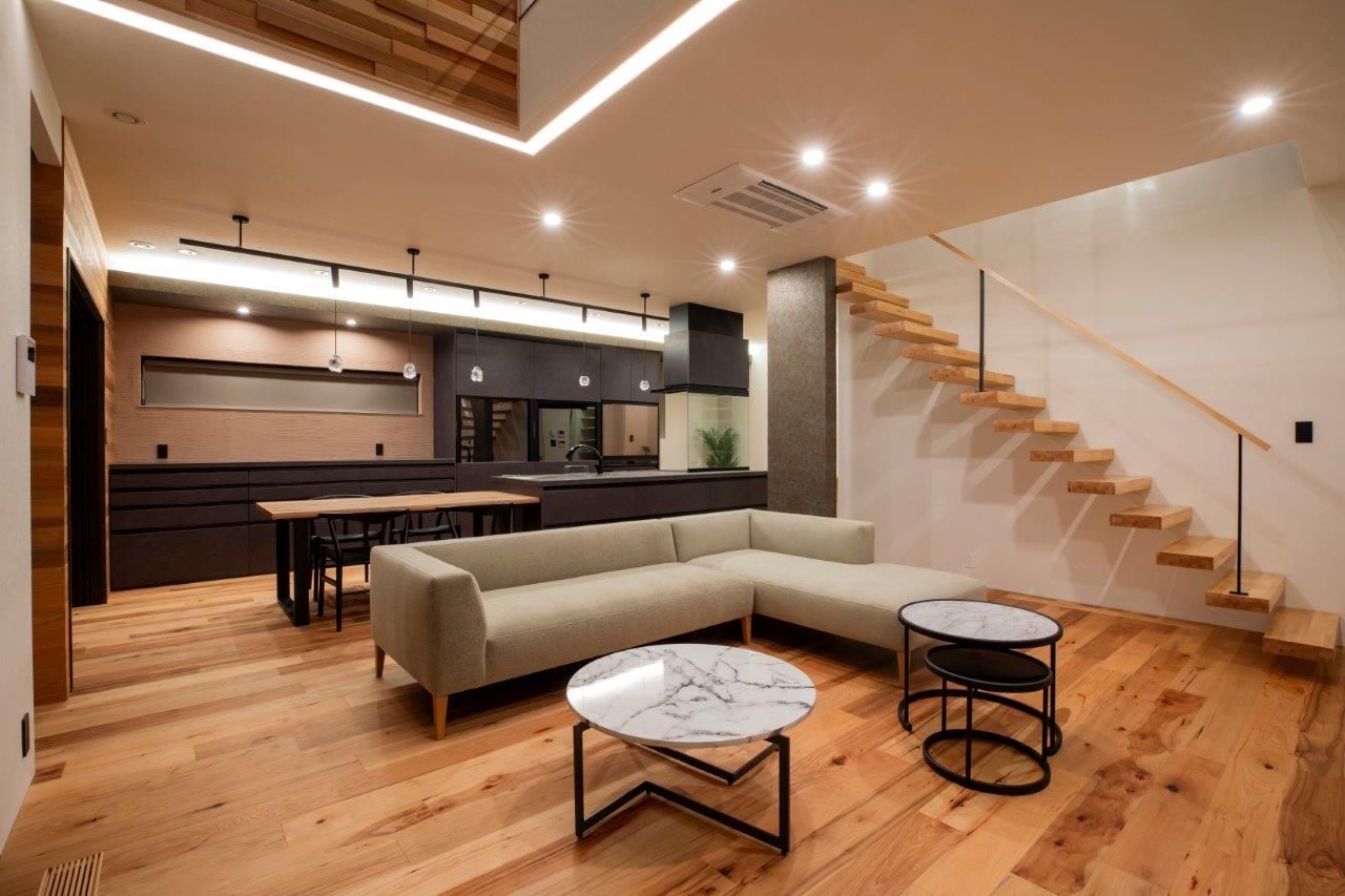 ＩＤ アーキテクチャル アトリエ 【札幌市】ぐるっと回れる回遊動線、中庭を囲むコの字型で自然光溢れる開放的なビルトインガレージハウスの建築実例画像12