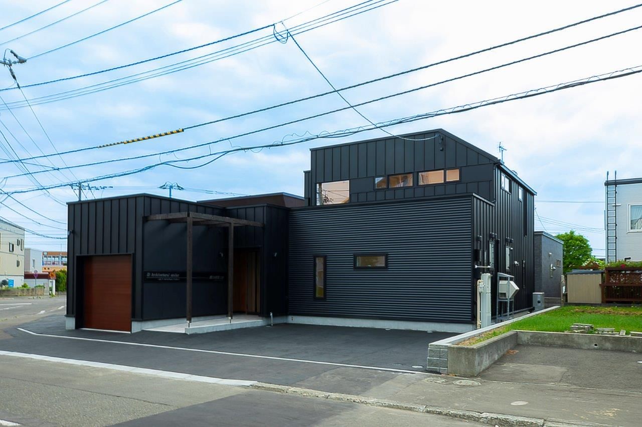 ＩＤ アーキテクチャル アトリエ 【札幌市】ぐるっと回れる回遊動線、中庭を囲むコの字型で自然光溢れる開放的なビルトインガレージハウスの建築実例画像20