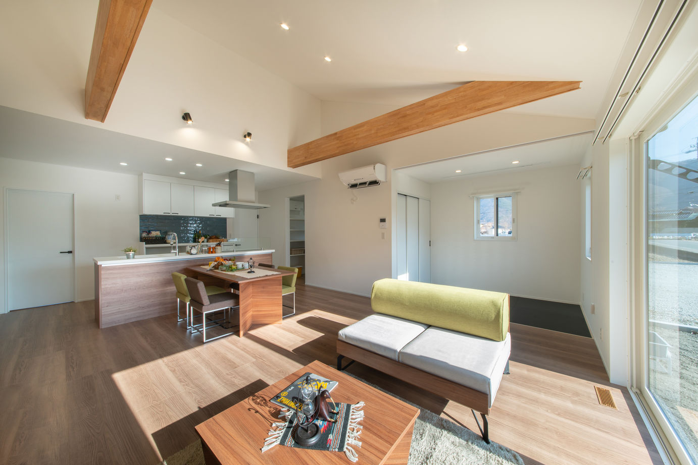 IIKENHOUSE（イイケンハウス） 【2000万円台/３人家族/4LDK/30坪/書斎のある家】家族３人で過ごす勾配天井の平屋住宅の建築実例画像10