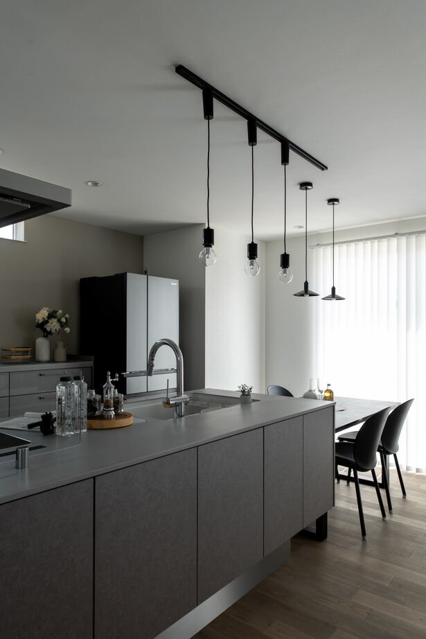 IIKENHOUSE（イイケンハウス） 《◇2,000万円台◇2階4LDK》35坪にバッチリ納めたトレンドの「収納」＆「動線」30代共働きご夫婦の住まいの建築実例画像4