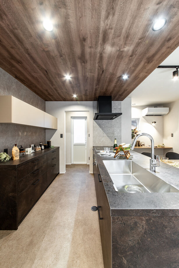 IIKENHOUSE（イイケンハウス） 《◇2,000万円台◇2階3LDK32坪》見どころたくさん！色彩がかっこいい実家の離れに新築住宅の建築実例画像3