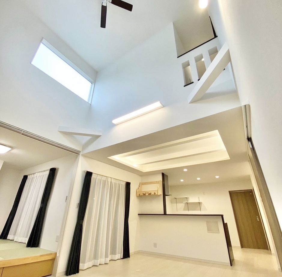 セイカホーム 【宇土市/2階建て/2000～2499万円/吹き抜け】家族時間がながいリビングスペースにこだわった住まいの建築実例画像4