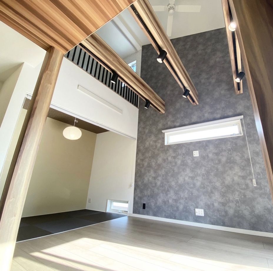 セイカホーム 【菊池市/平屋風2階建て/1500～1999万円】片流れの屋根がかっこいい平屋も思わせる外観の2階建ての建築実例画像4