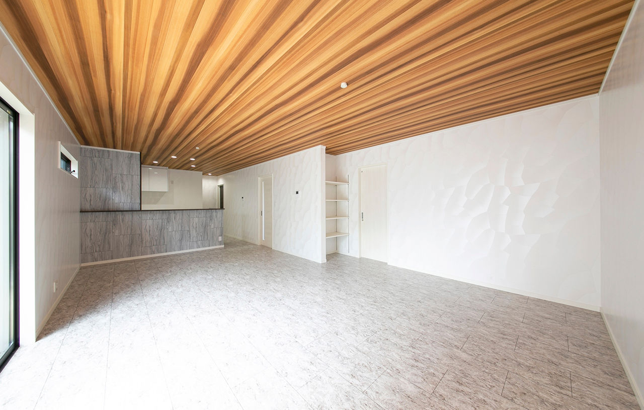 SUNSHOW 夢ハウス 岐阜・美濃加茂スタジオ 【平屋/1000万円台/20坪台/2LDK】変形地にも実現可能、愛犬用の庭も確保したハイセンスでコンパクトな平屋の建築実例画像2