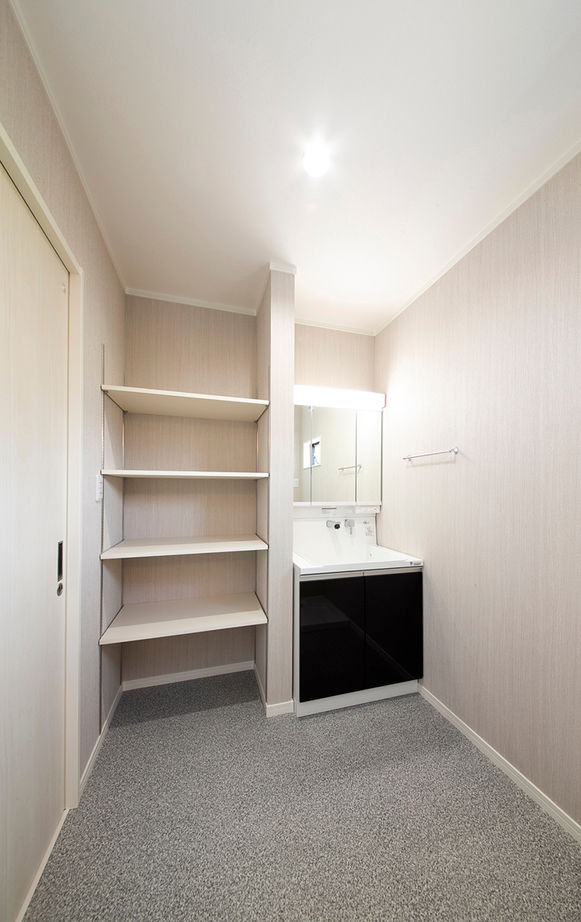 SUNSHOW 夢ハウス 岐阜・美濃加茂スタジオ 【平屋/1000万円台/20坪台/2LDK】変形地にも実現可能、愛犬用の庭も確保したハイセンスでコンパクトな平屋の建築実例画像7