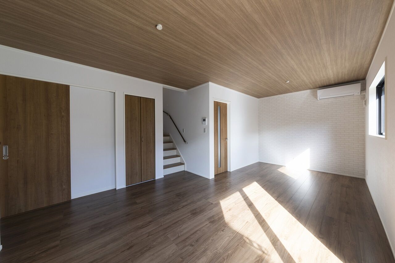 SUNSHOW 夢ハウス 岐阜・美濃加茂スタジオ 【1000万円台/20坪台】ブラックでシンプルな外観がスタイリッシュな印象を与える住まいを1000万円台で実現の建築実例画像3