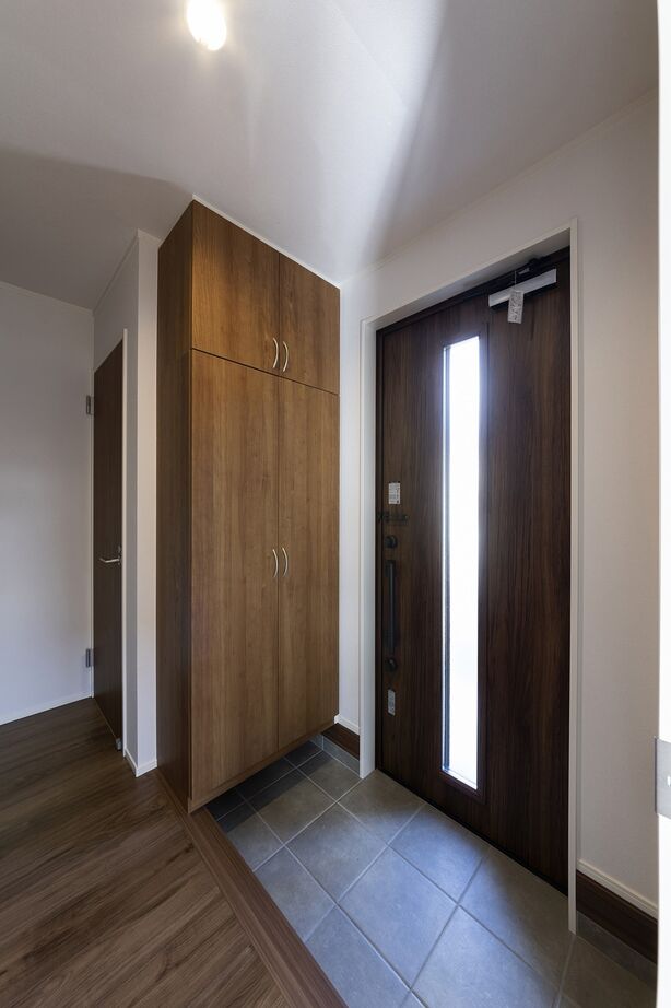 SUNSHOW 夢ハウス 岐阜・美濃加茂スタジオ 【1000万円台/20坪台】ブラックでシンプルな外観がスタイリッシュな印象を与える住まいを1000万円台で実現の建築実例画像9