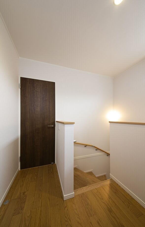 SUNSHOW 夢ハウス 岐阜・美濃加茂スタジオ 【1000万円台/40坪台/二世帯住宅】回遊動線を意識した家族4人が笑顔で暮らせる快適な二世帯住宅の建築実例画像8