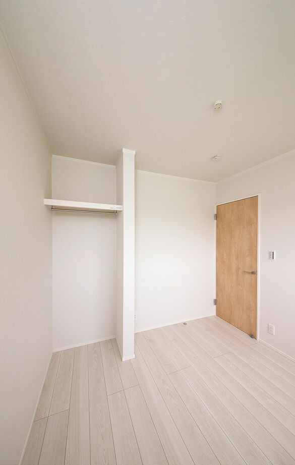 SUNSHOW 夢ハウス 岐阜・美濃加茂スタジオ 【1000万円台/20坪台/4LDK】広い庭を見渡すLDKや床暖房、防音性能を高めたゲーム部屋まで叶えた家づくりの建築実例画像9