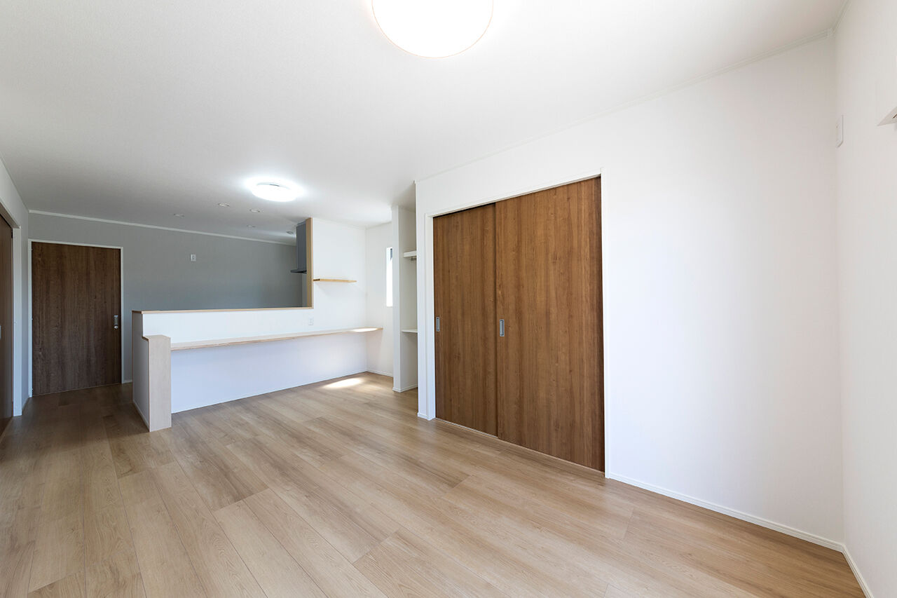 SUNSHOW 夢ハウス 岐阜・美濃加茂スタジオ 【平屋/1000万円台/18.7坪】負担を減らす間取りの工夫が沢山！車椅子の暮らしにも対応した介護仕様の平屋の建築実例画像2