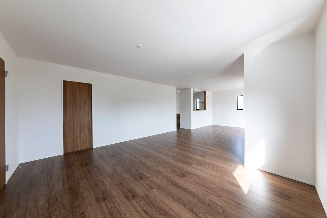 SUNSHOW 夢ハウス 岐阜・美濃加茂スタジオ 【1000万円台/20坪台】29畳の広々LDKで、ジャングルジムやボルダリング。親子で大はしゃぎ！夜はぐっすりの建築実例画像2