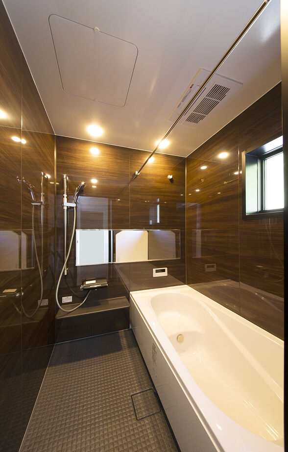 SUNSHOW 夢ハウス 岐阜・美濃加茂スタジオ 【1000万円台/30坪台/4LDK/畳コーナー】ゆとりある22.5畳のLDK。家族の笑顔が自然と集まる家の建築実例画像8