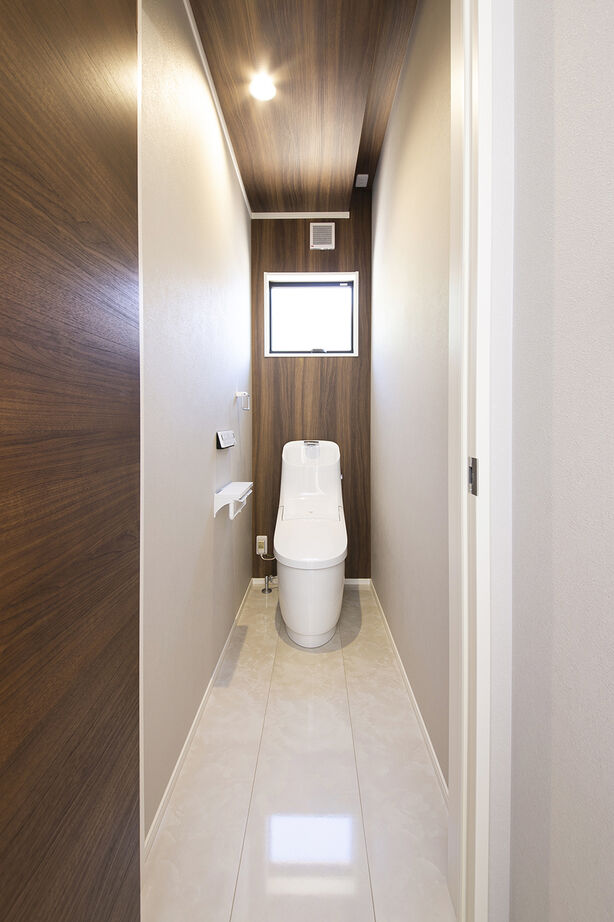 SUNSHOW 夢ハウス 岐阜・美濃加茂スタジオ 【1000万円台/30坪台/4LDK/畳コーナー】ゆとりある22.5畳のLDK。家族の笑顔が自然と集まる家の建築実例画像9