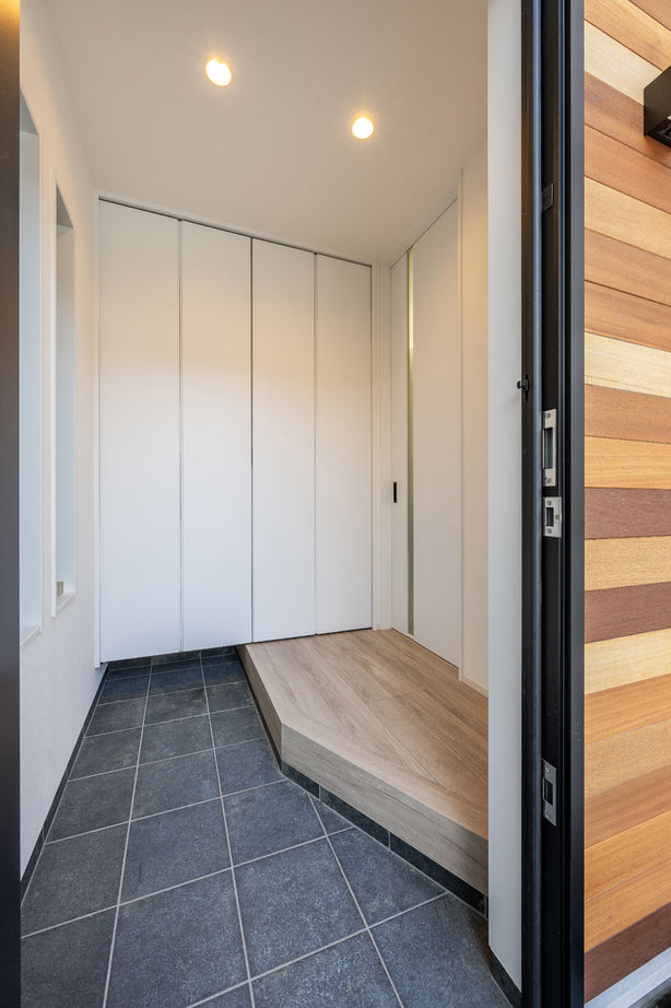 アーキテクト/一級建築士事務所 【大阪府岸和田市/1900万円台/間取り図掲載】20代の若さで夢を実現。現場を熟知する一級建築士の技が随所にの建築実例画像3