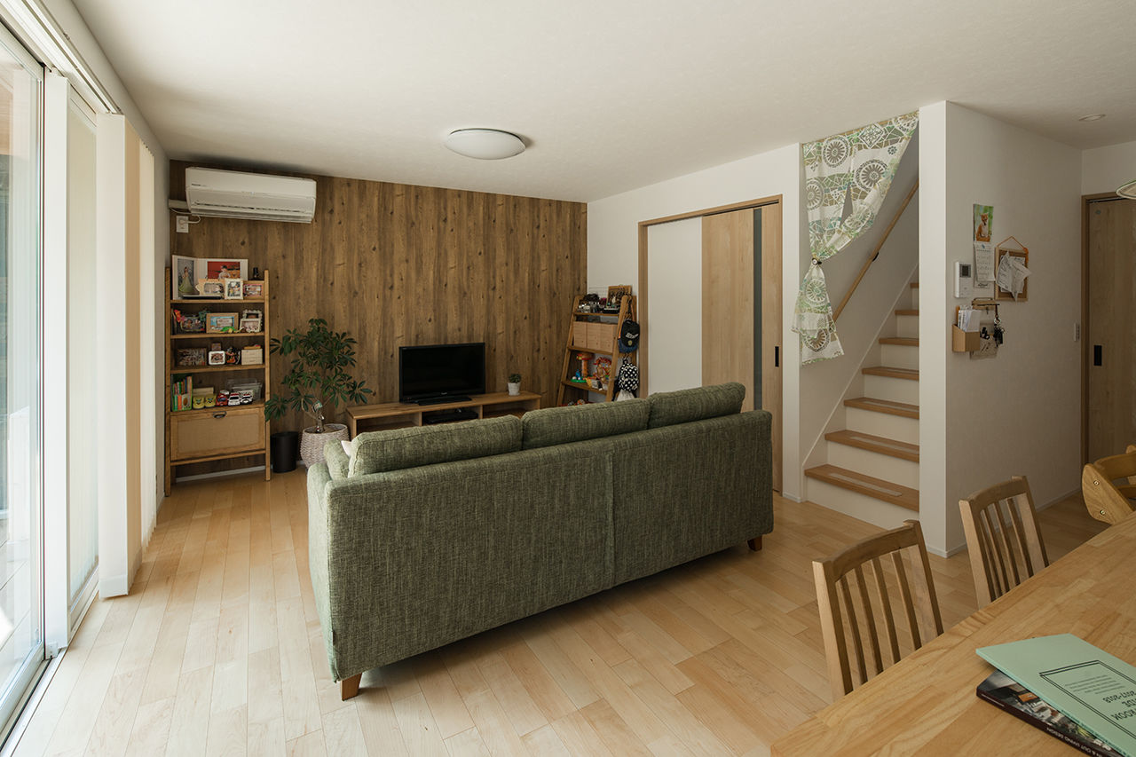 シンプルハウス 【1500万円以下/30坪台/シンプルモダン/間取り図】青空に映えるモスグリーンの家/1000万円台/ローコストの建築実例画像4