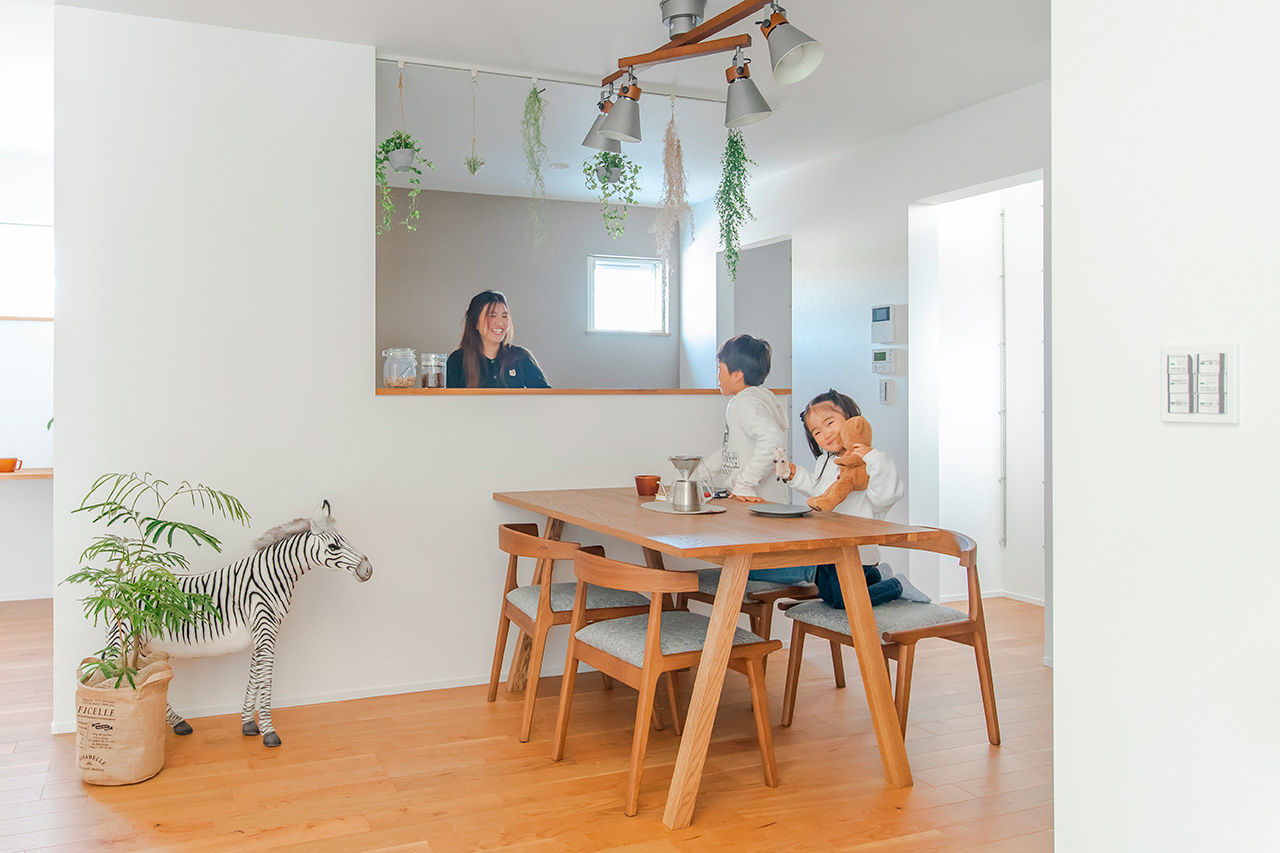 シンプルハウス 【1600万円台/延床30坪台/間取り図有】家族がくつろげる、インダストリアルな土間リビングのある住まいの建築実例画像3