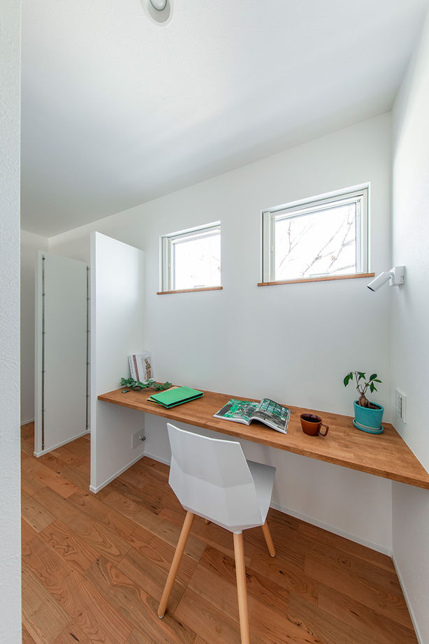 シンプルハウス 【1600万円台/延床30坪台/間取り図有】家族がくつろげる、インダストリアルな土間リビングのある住まいの建築実例画像5