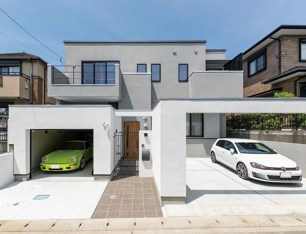 Suumo 3270万円 ガレージのある家 駐車2台 高低差を最大限に生かすプランニング 開放的で個性あふれる住まい 一級建築士事務所 ホームスタイリング の建築実例詳細 注文住宅