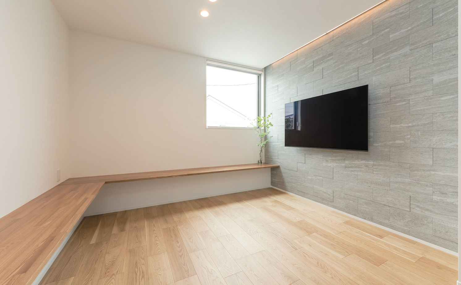 一級建築士事務所　ホームスタイリング 【2000万円台/36坪/間取り有/ロフト】2階の中庭から風と光を取り込む、こだわりのビルトインガレージハウスの建築実例画像4