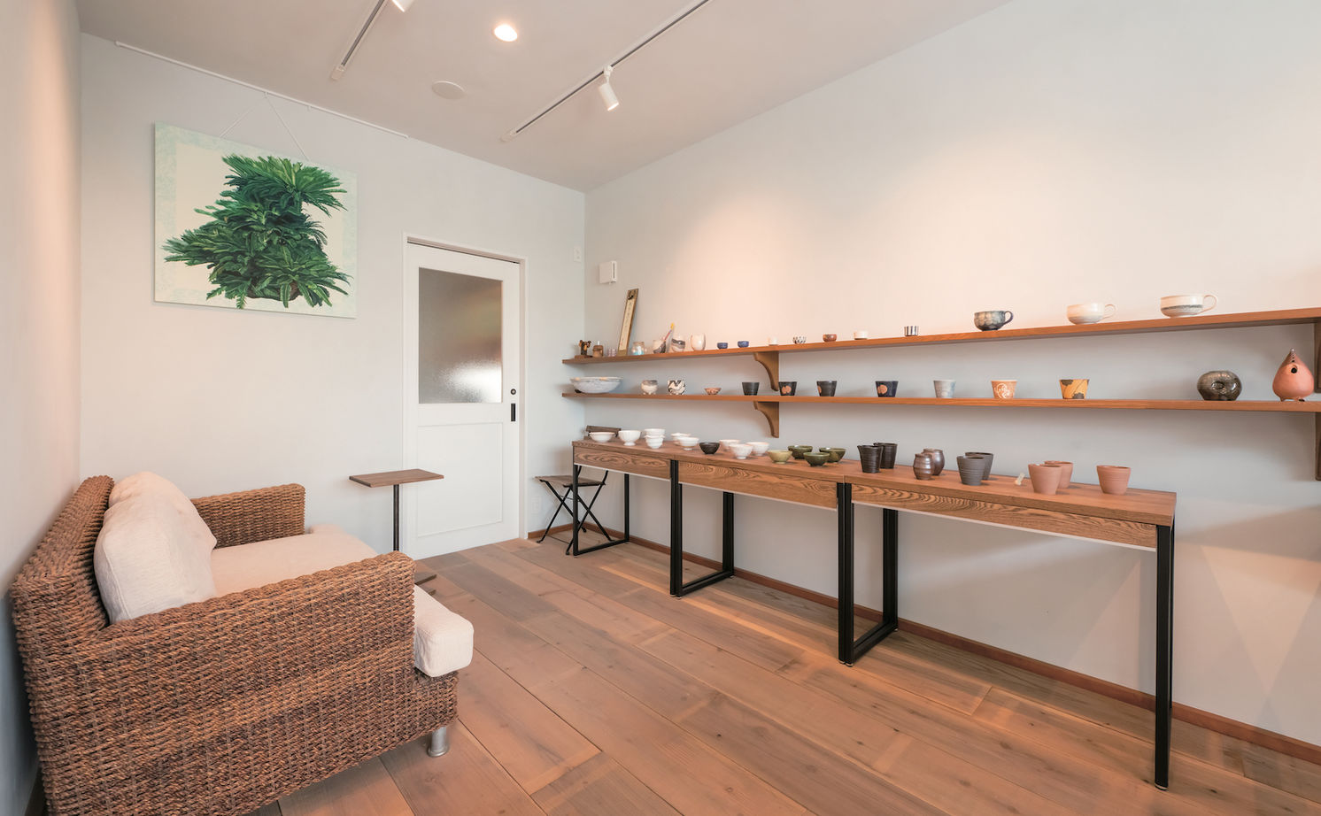 一級建築士事務所　ホームスタイリング 【4500万円/67坪/中庭】住居空間とアトリエのつながりを意識。光と風をが入りこむ、開放的な店舗併用住宅の建築実例画像4