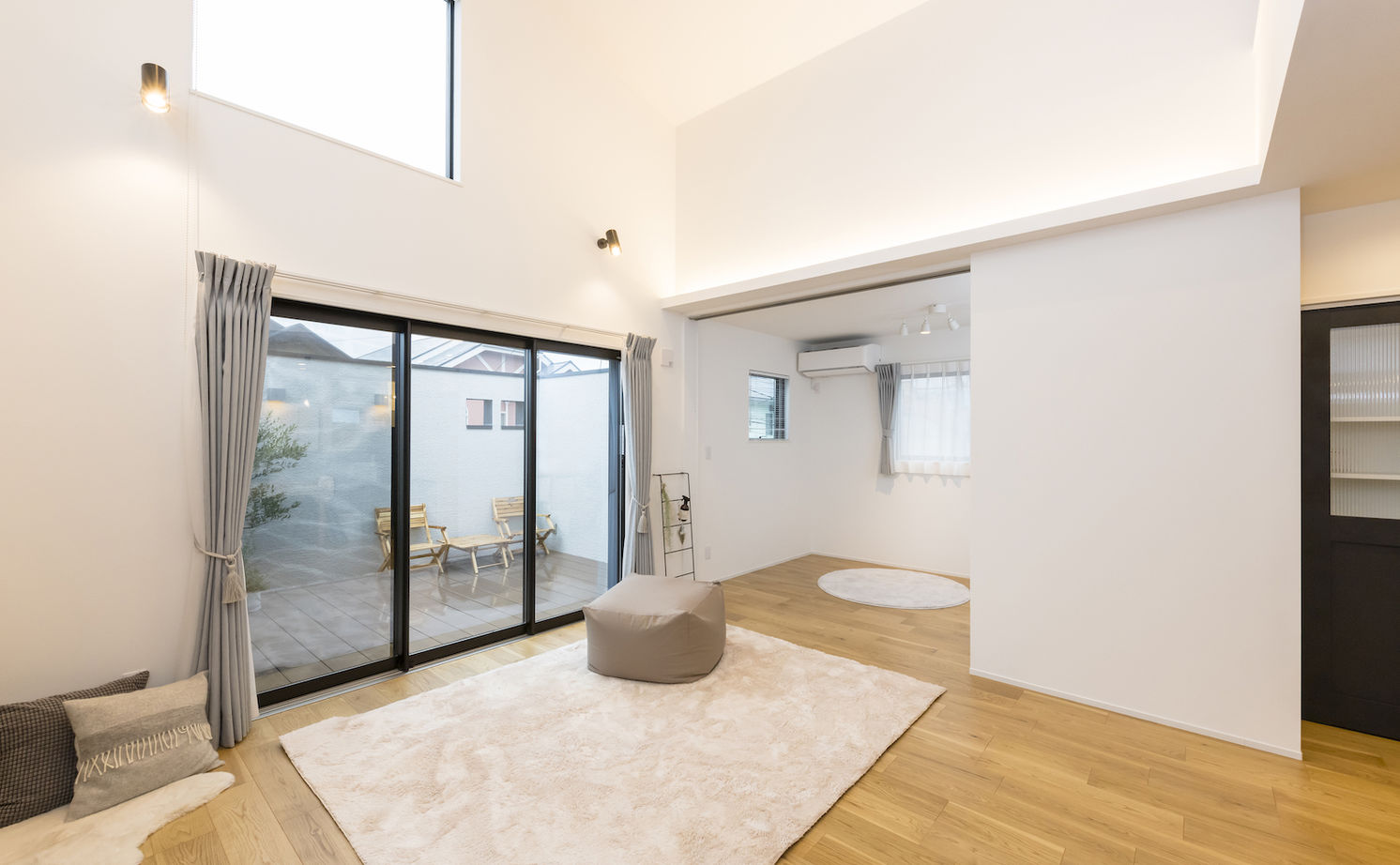 一級建築士事務所　ホームスタイリング 【2700万円台/33坪/間取り有/ルーフバルコニー】光と風があふれる２階リビングのビルトインガレージハウスの建築実例画像3