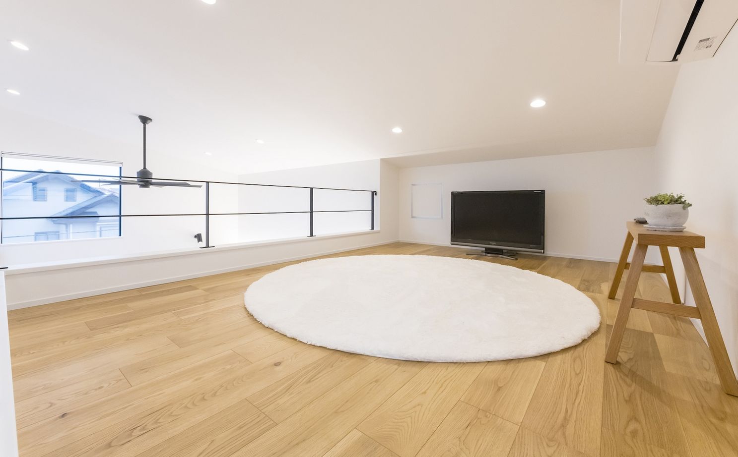 一級建築士事務所　ホームスタイリング 【2700万円台/33坪/間取り有/ルーフバルコニー】光と風があふれる２階リビングのビルトインガレージハウスの建築実例画像8