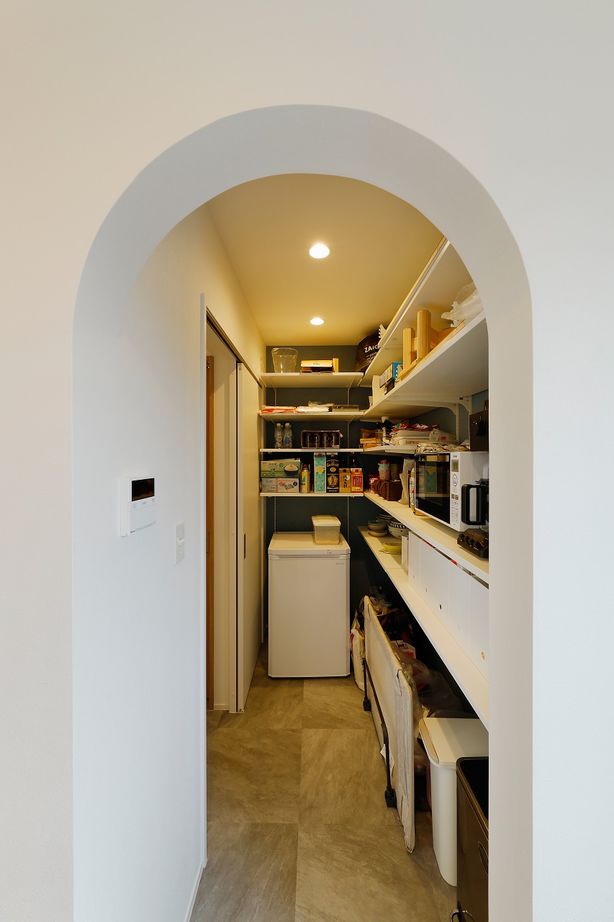 一級建築士事務所　ホームスタイリング 【36坪/湘南/2階リビング/バルコニー】勾配天井と広々としたバルコニーが叶える開放感抜群のリビングの家の建築実例画像7