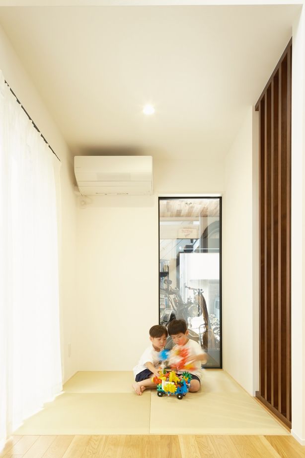 一級建築士事務所　ホームスタイリング 【3000万円台/35坪/間取り/吹き抜け】秘密基地のようなブルックリンテイストのビルトインガレージハウスの建築実例画像4