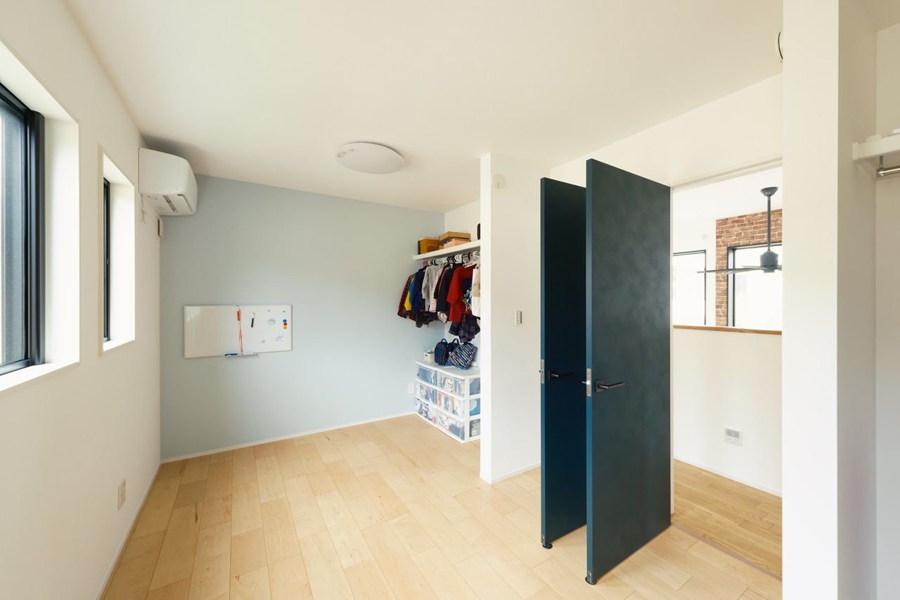 一級建築士事務所　ホームスタイリング 【3000万円台/35坪/間取り/吹き抜け】秘密基地のようなブルックリンテイストのビルトインガレージハウスの建築実例画像9