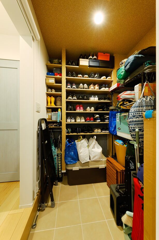 一級建築士事務所　ホームスタイリング 【3000万円台/30.1坪/間取り/吹き抜け/テラス】家族がのびのびと暮らせる、明るく開放的なLDKが中心の家の建築実例画像10