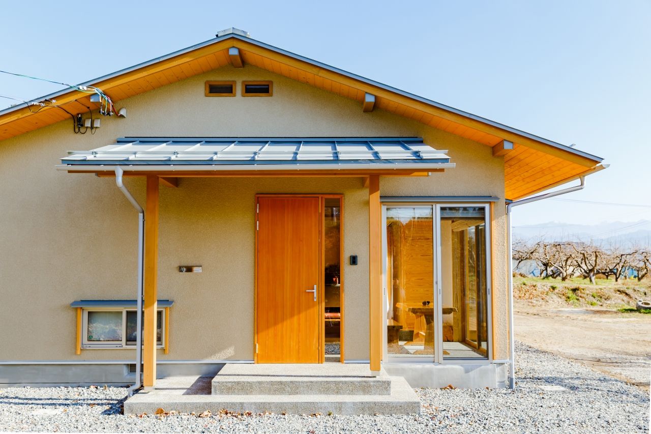 工房信州の家／フォレストコーポレーション 【平屋4LDK＋土間・縁側】伊那谷の暮らしと景色に調和する平屋の家の建築実例画像2